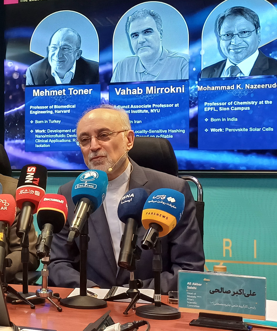 ٹیکنالوجی کے میدان میں دنیا کے تین نامور مسلم سائنسدانوں کا اعلان کیا گیا