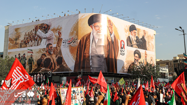 10 کلومیٹر طویل سڑک، سراسر سوگ، سراسر انتقام کا مطالبہ، فنانشل ٹائمز + ویڈیو