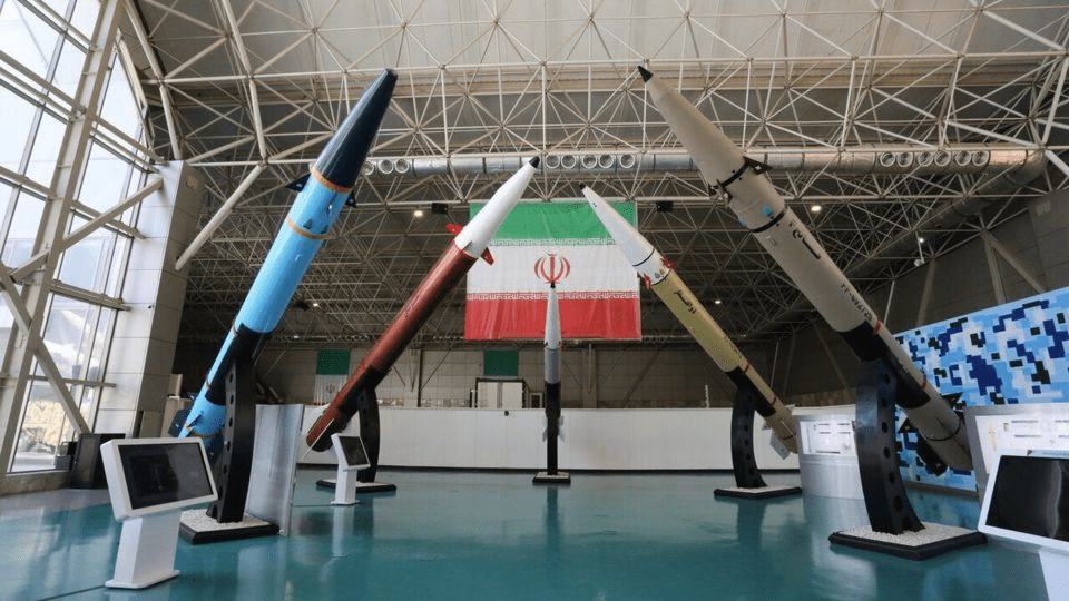 ایران کے ڈیفنس شیلڈ کے خلاف خاموش جنگ
