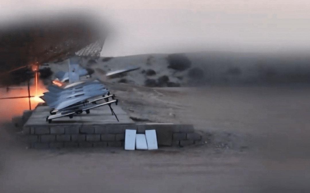 ایرانی ڈرون طیارے؛ دشمن کے تزویراتی ہتھیاروں کے خاموش شکاری + ویڈیو