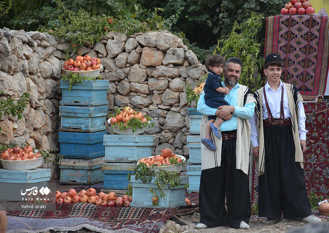 عکاس: وحید اورکی | گزارش تصویری برگزاری سومین جشنواره انار دزپارت