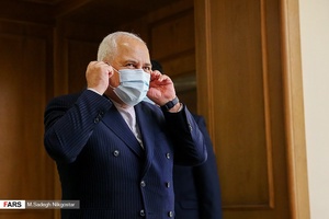 محمدجواد ظریف وزیر امور خارجه ایران در مراسم دیدار با ایگنازیو کاسیس وزیر خارجه سوئیس