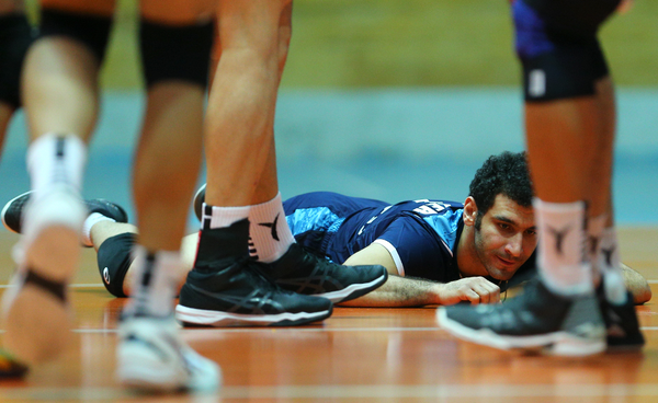 محمدرضا موذن، والیبال پیکان