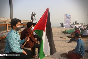 نماز عید سعید فطر در ساحل بوشهر