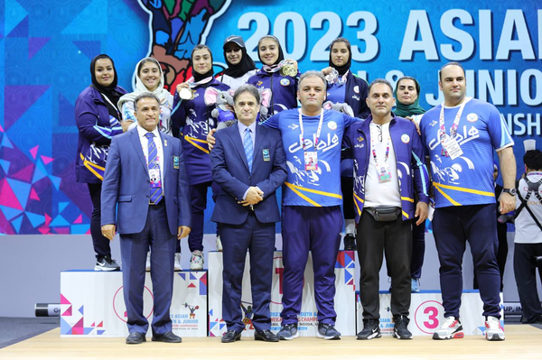 وزنه برداری دختران
