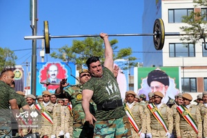 رژه «روز ارتش» در سنندج