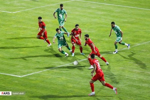 دیدار تیم‌های فوتبال پرسپولیس و ماشین سازی تبریز در هفته بیست و هشتم رقابت‌های لیگ برتر در ورزشگاه شهید قاسم سلیمانی تبریز
