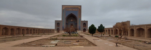 تصویر سربرگ نمایه‌ی ‌امیرحسین چهاریاری‌