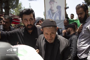 پدر شهیدمحمّد جعفری گنجی مراسم تشییع 