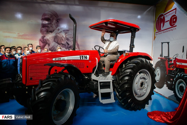 سردار نقدی- تراکتور سوار تراکتور