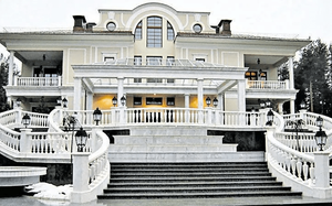 اقامتگاه در والدای که ادعا می‌شود خانواده پوتین از جمله دو پسرش در آنجا زندگی می‌کنند