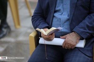 قرائت قرآن در مراسم ترحیم سرلشگر حجازی