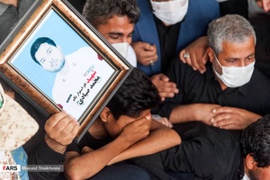 دو شهید ناوچه کنارک در زاهدان تشییع شدند