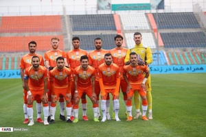 گزارش تصویری از دیدار تیم‌های پیکان و سایپا 