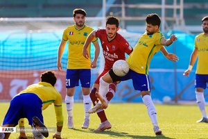 دیدار تیم  فوتبال نساجی مازندران و نفت آبادان