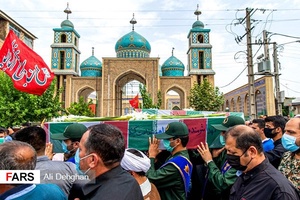 مراسم تشییع و خاکسپاری 2 شهید گمنام در «دلند»
