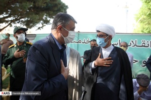 محمد اسللمی وزیر راه و شهرسازی در مراسم ترحیم سرلشگر حجازی