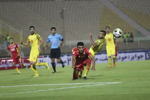 توقف تیم فوتبال فولاد خوزستان مقابل نفت تهران