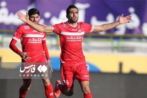 گزارش تصویری از صعود پرسپولیس با غلبه بر ذوب آهن؛ تارتار بازهم مغلوب قرمزپوشان