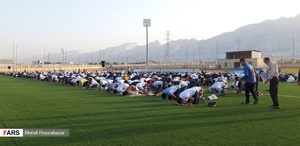 اقامه نماز بندگی در بندر کنگان