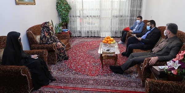 دیدار نمایندگان رئیس بنیاد شهید و امور ایثارگران با خانواده جانبازان مجتمع نیایش