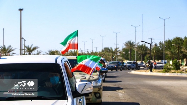 راهپیمایی خودرویی 22 بهمن در کنارک