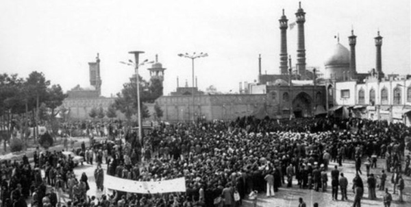 قیام 19 دی قم