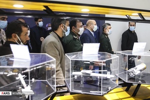 بازدید محمدباقر قالیباف رئیس مجلس شورای اسلامی از نمایشگاه پارک ملی هوافضا