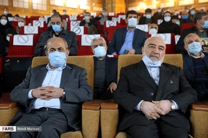  امیر منصوری اولین فرمانده سپاه پاسداران و محسن رفیق دوست از بنیان گذاران سپاه پاسداران انقلاب اسلامی در مراسم افتتاح شبکه رادیویی انقلاب