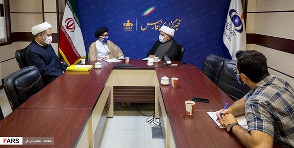 میز گرد غدیر