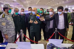 بازدید  سرلشکر حسین سلامی فرمانده کل سپاه از دستاوردهای راهبردی سپاه  در حوزه چک و خنثی‌سازی بمب 