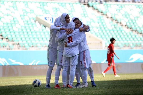 فوتبال بانوان