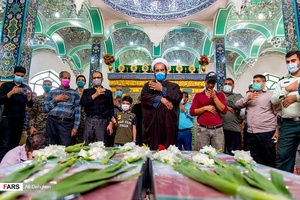 مراسم تشییع و خاکسپاری 2 شهید گمنام در آستان مقدس امام زاده قاسم شهر دلند
