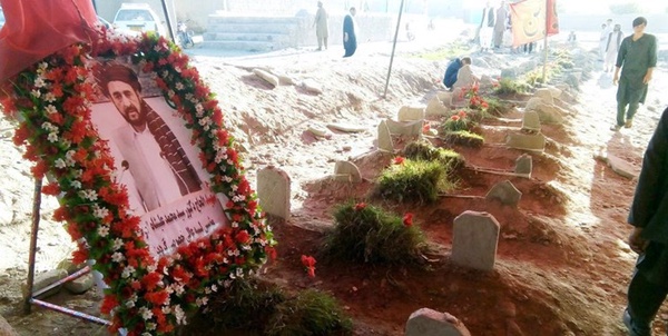 مزار شهید مسعود علیشاه در افغانستان