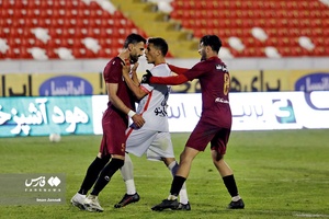 لیگ برتر فوتبال/ پدیده مشهد 1 -1 پرسپولیس تهران
