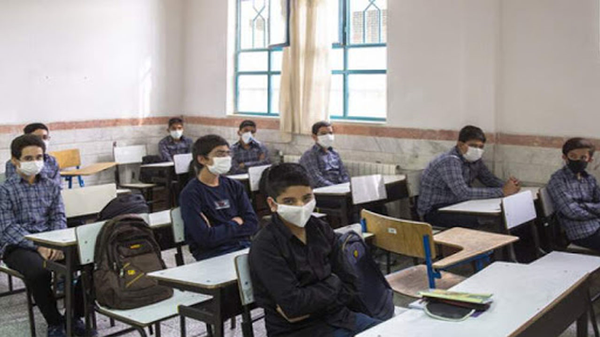 دانش آموزان