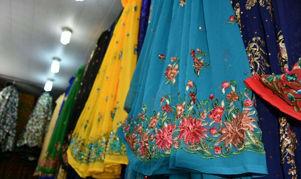 افسون‌گری رنگ‌ها در لباس محلی زنان بویراحمدی