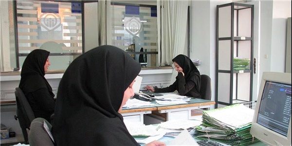 زنان شاغل در بانک‌های دولتی