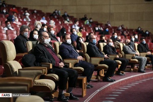 مراسم رونمایی از تندیس شهید سپهبد قاسم سلیمانی با حضور جمعی از هنرمندان در برج میلاد