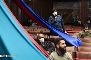 سوال یکی از دانشجویان از سردار علی فدوی در آیین بزرگداشت روز دانشجو در دانشگاه تهران