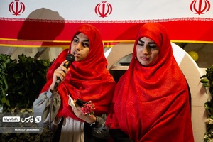 خاطره گویی دختران محجبه شده در جشن یک سالگی  