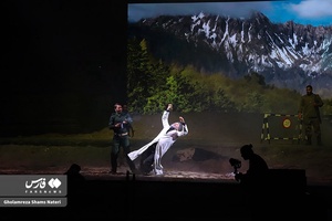 ترور مردم توسط منافقین کوردل با پوشیدن لباس بسیجیان