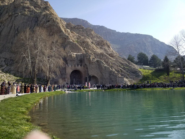 طاق بستان