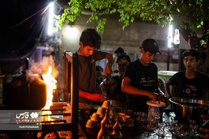 خادمین کوچک مشایه