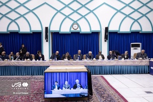 نشست «رئیس جمهور»  با ۵۰ چهره سیاسی