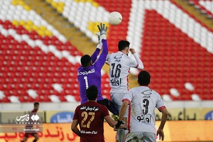 لیگ برتر فوتبال/ پدیده مشهد 1 -1 پرسپولیس تهران