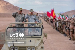 بازدید سرلشکر باقری از نیروی زمینی سپاه کرمان