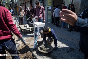 نصب روشویی مقابل نانوایی محل، یکی از اماکن پر تردد و مورد نیاز مراجعین و رهگذران بوده است. که به درخواست نانوایی نصب شده است.