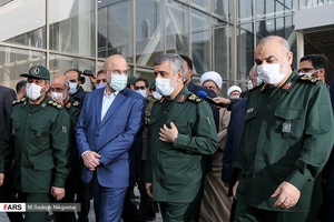 بازدید محمدباقر قالیباف رئیس مجلس شورای اسلامی از نمایشگاه پارک ملی هوافضا