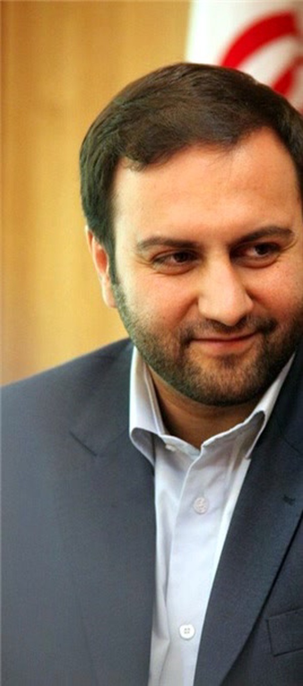 محسن پیرهادی